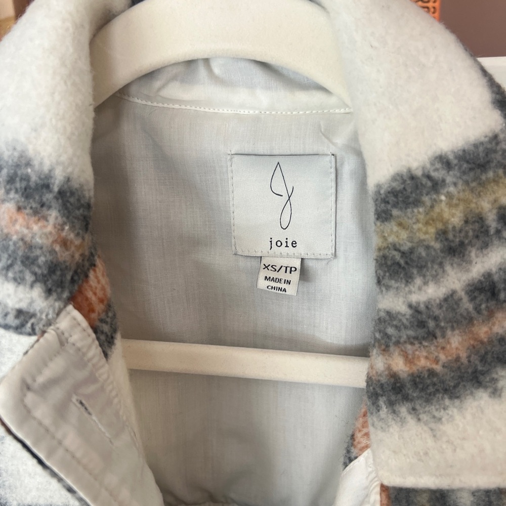 Joie fall shacket - Picture 2 of 3